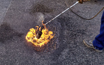 Kingscote flat roofing repairs